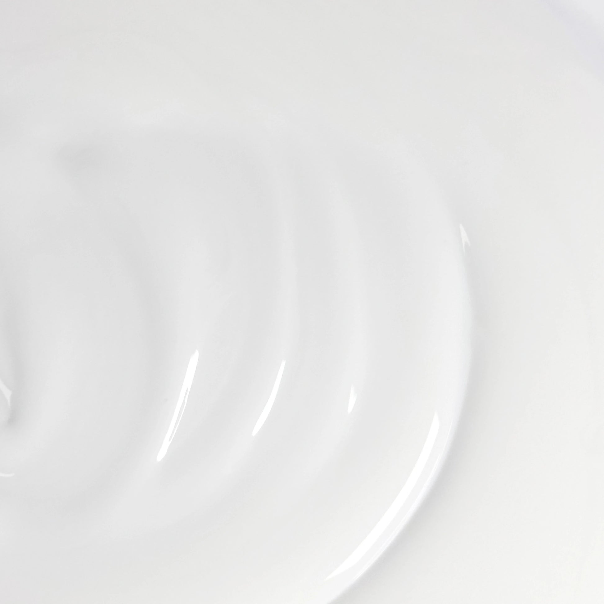NOISS Glazing Milk Toner milky texture close-up
