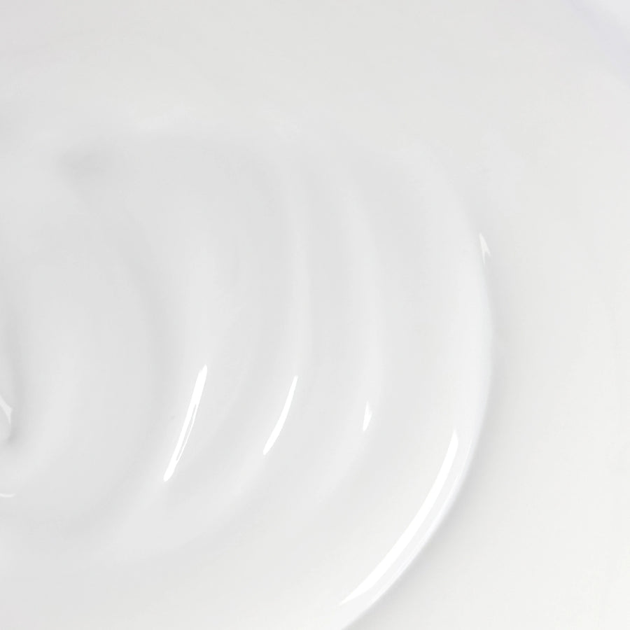 NOISS Glazing Milk Toner milky texture close-up